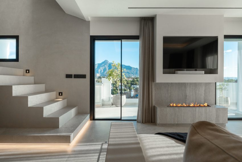 R5257276-Apartment-For-Sale-Nueva-Andalucia-Penthouse-Duplex-3-Beds-148-Built-2