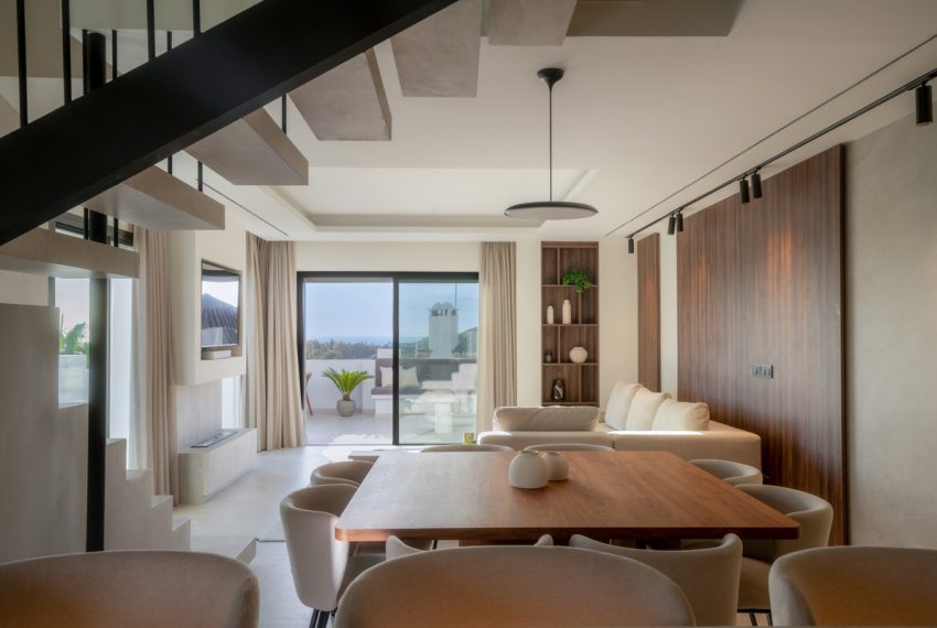 R5257276-Apartment-For-Sale-Nueva-Andalucia-Penthouse-Duplex-3-Beds-148-Built