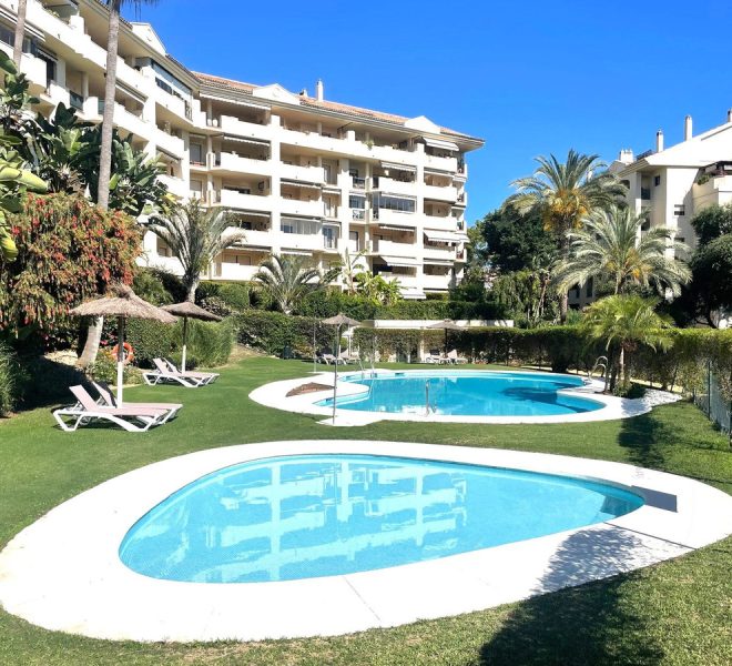 R5257741-Image 1-Middle Floor Apartment - 3 Beds - 154 Built