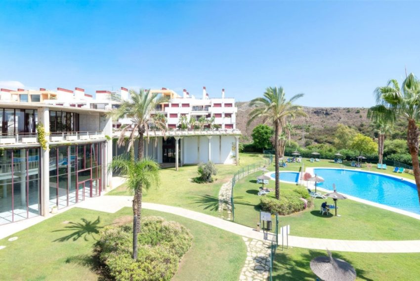 R5257759-Apartment-For-Sale-Benahavis-Penthouse-Duplex-2-Beds-99-Built-8