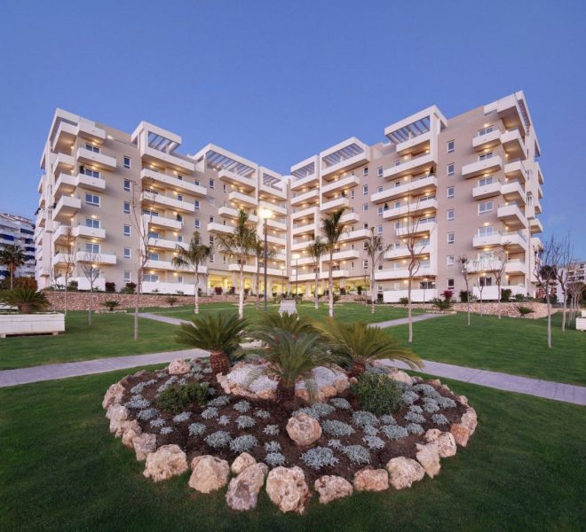 R5258161-Image 1-Middle Floor Apartment - 3 Beds - 110 Built