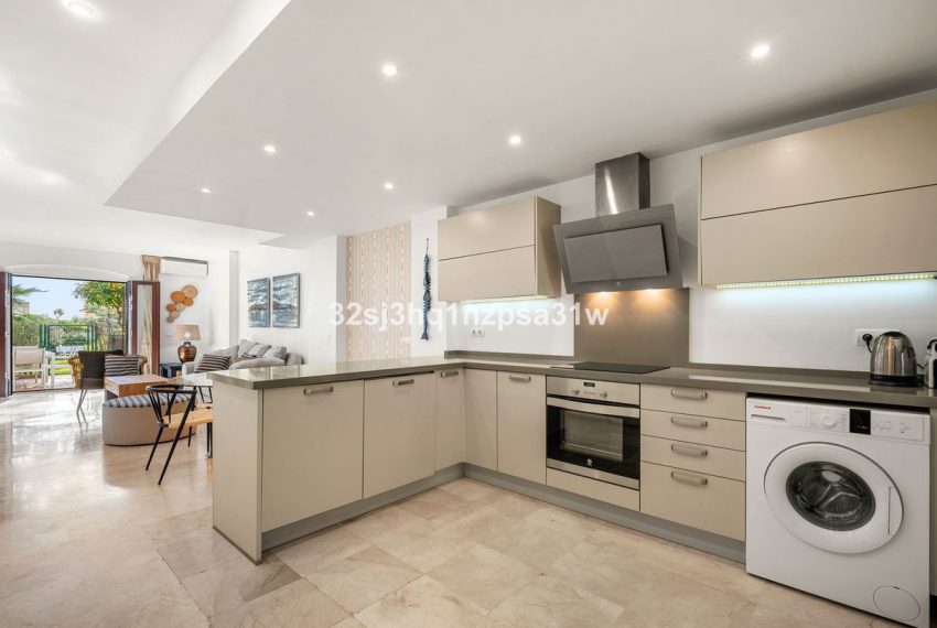 R5258221-House-For-Sale-Estepona-Townhouse-2-Beds-123-Built-6