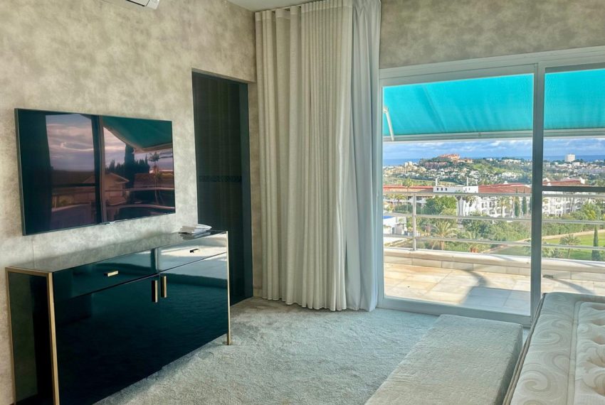 R5258521-House-For-Sale-Benahavis-Detached-Villa-4-Beds-350-Built-11