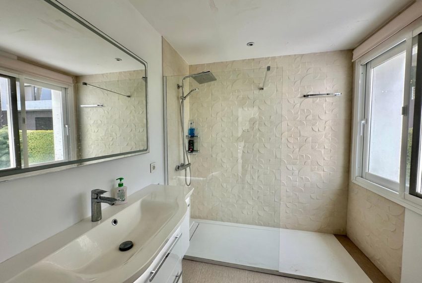 R5258521-House-For-Sale-Benahavis-Detached-Villa-4-Beds-350-Built-18