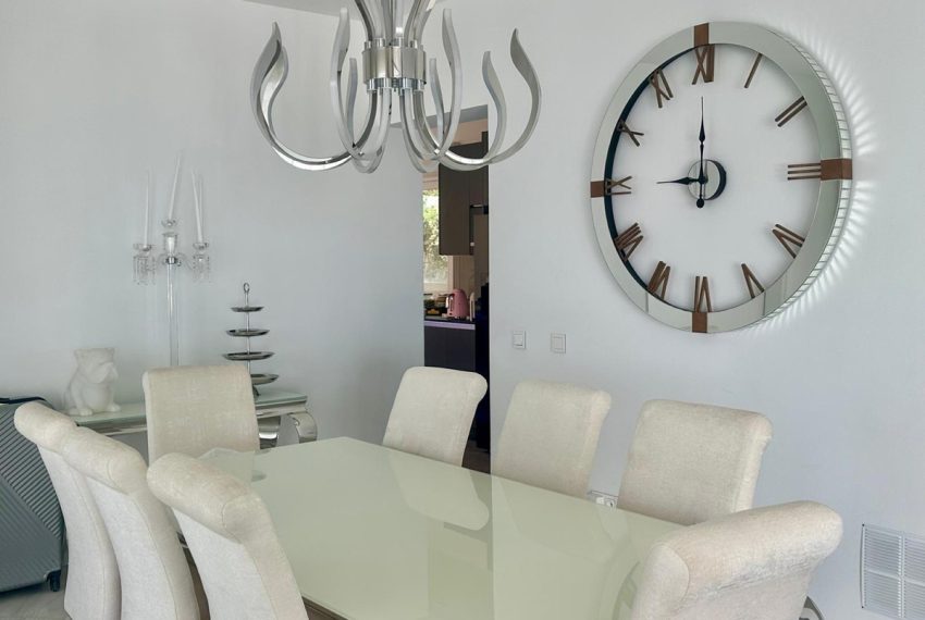 R5258521-House-For-Sale-Benahavis-Detached-Villa-4-Beds-350-Built-7