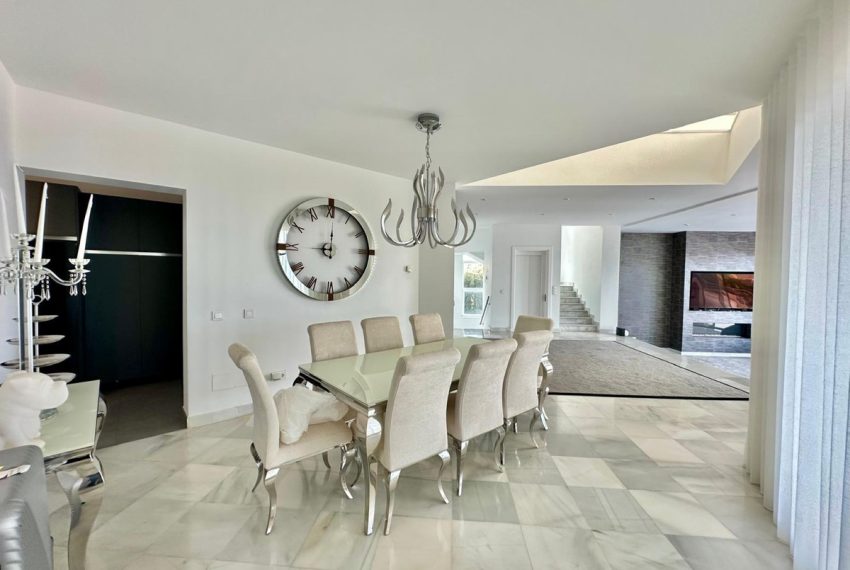 R5258521-House-For-Sale-Benahavis-Detached-Villa-4-Beds-350-Built-8