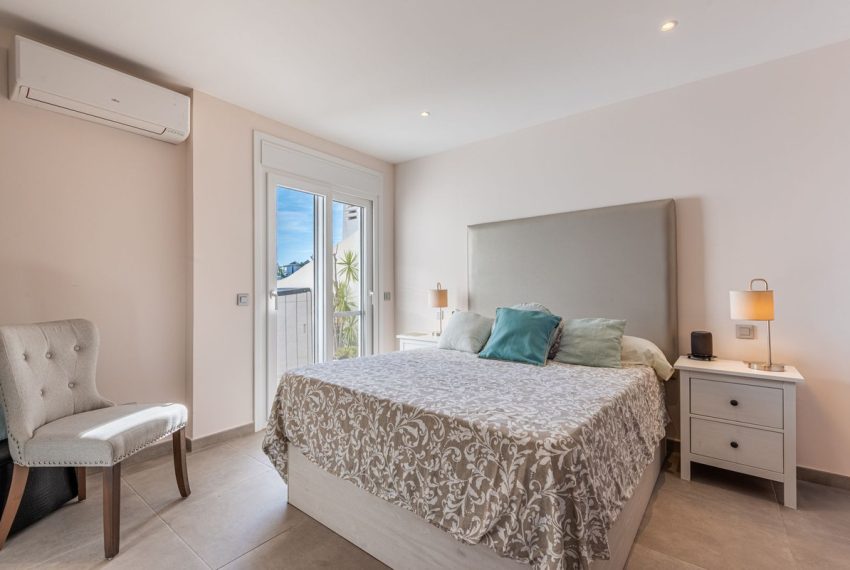 R5258635-Apartment-For-Sale-Los-Almendros-Penthouse-2-Beds-109-Built-12