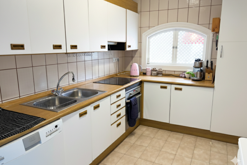 Gemini_Generated_Image_81rpi081rpi081rp