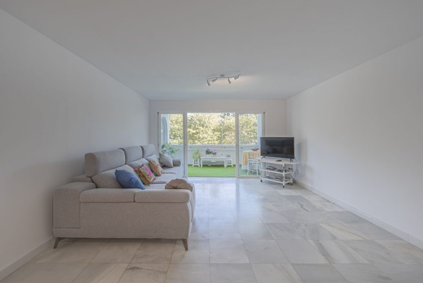 R4455160-Apartment-For-Sale-Nueva-Andalucia-Ground-Floor-Apartment-4-Beds-166-Built-11