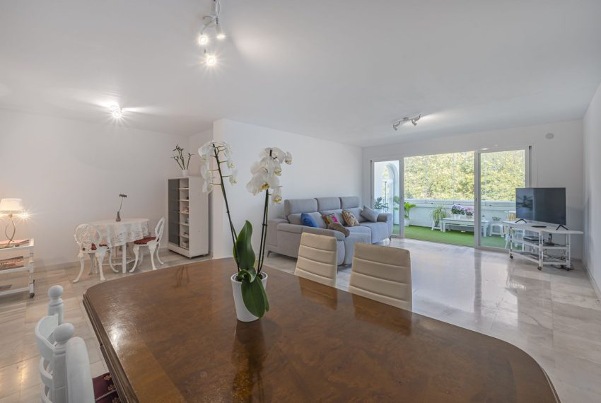 R4455160-Apartment-For-Sale-Nueva-Andalucia-Ground-Floor-Apartment-4-Beds-166-Built-4