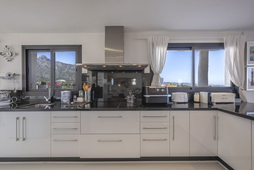 R5044441-Apartment-For-Sale-The-Golden-Mile-Penthouse-2-Beds-207-Built-13