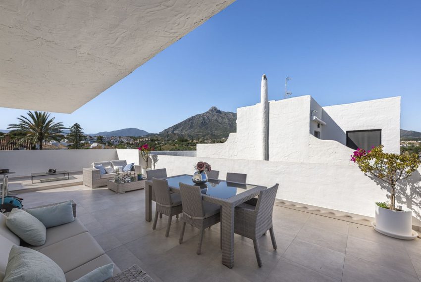 R5044441-Apartment-For-Sale-The-Golden-Mile-Penthouse-2-Beds-207-Built-16