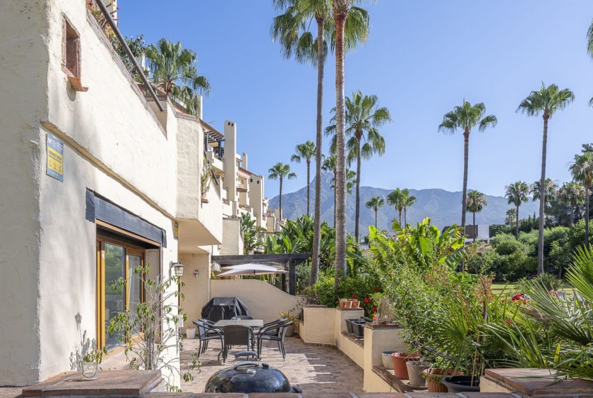 R5083315-Apartment-For-Sale-The-Golden-Mile-Ground-Floor-Apartment-3-Beds-216-Built-19