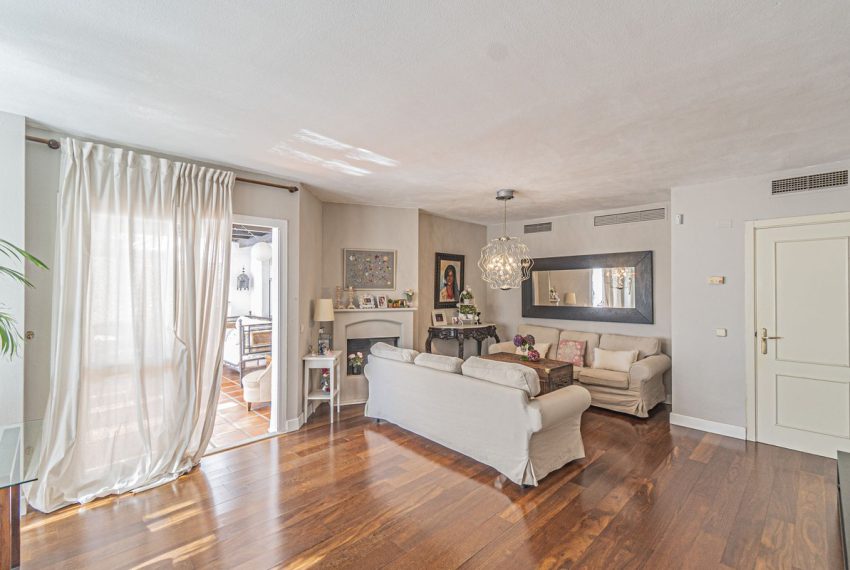 R5104378-Apartment-For-Sale-Nueva-Andalucia-Penthouse-2-Beds-99-Built-11