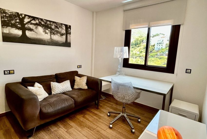 R5114830-Apartment-For-Sale-Istan-Penthouse-3-Beds-80-Built-3