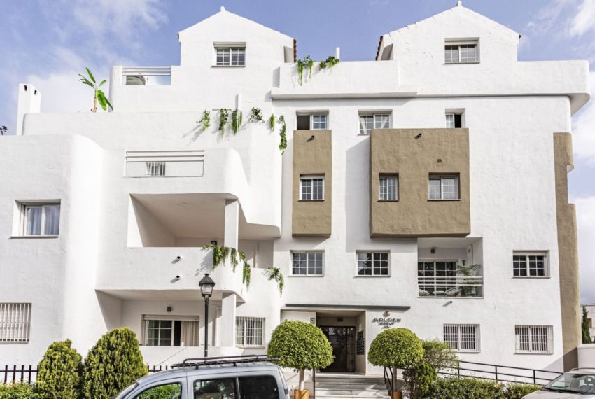 R5150845-Apartment-For-Sale-Nueva-Andalucia-Ground-Floor-Apartment-2-Beds-84-Built-1