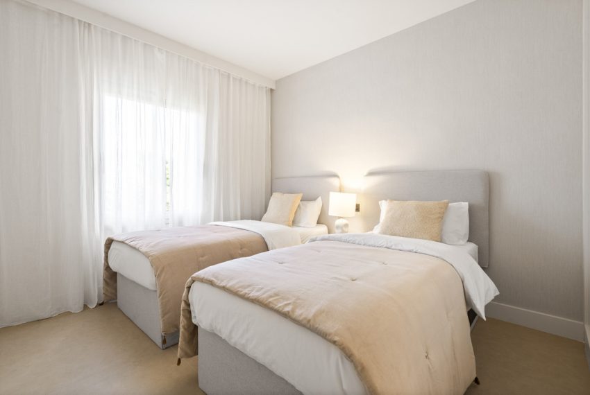 R5194405-Apartment-For-Sale-Nueva-Andalucia-Ground-Floor-Apartment-3-Beds-175-Built-11