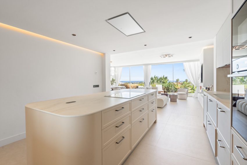 R5194405-Apartment-For-Sale-Nueva-Andalucia-Ground-Floor-Apartment-3-Beds-175-Built-6