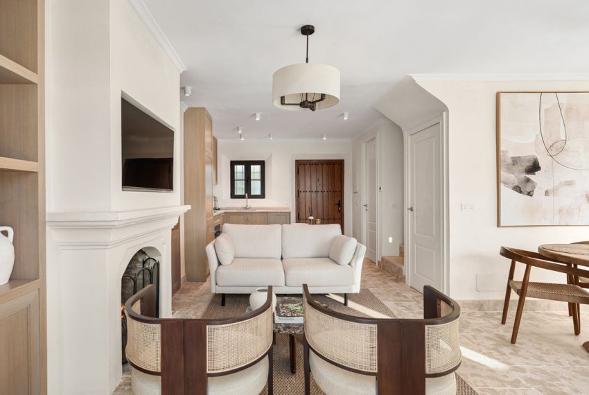 R5225752-House-For-Sale-Nueva-Andalucia-Townhouse-2-Beds-148-Built-10