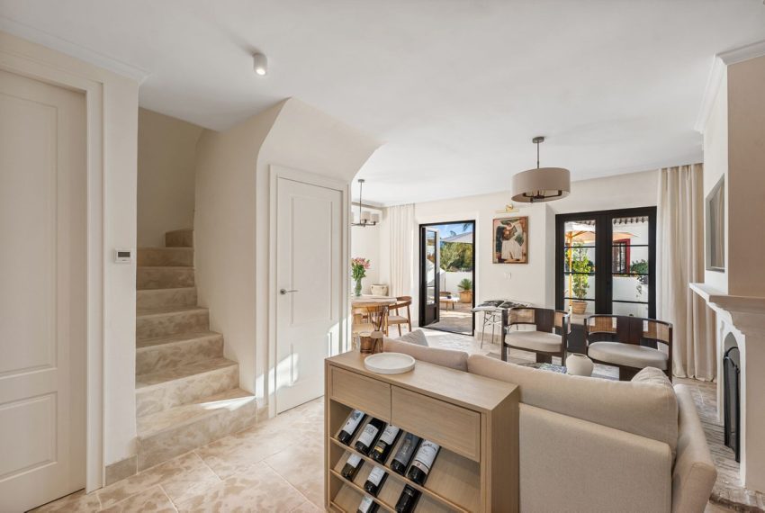 R5225752-House-For-Sale-Nueva-Andalucia-Townhouse-2-Beds-148-Built-11