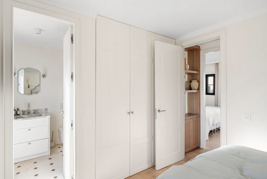 R5225752-House-For-Sale-Nueva-Andalucia-Townhouse-2-Beds-148-Built-15