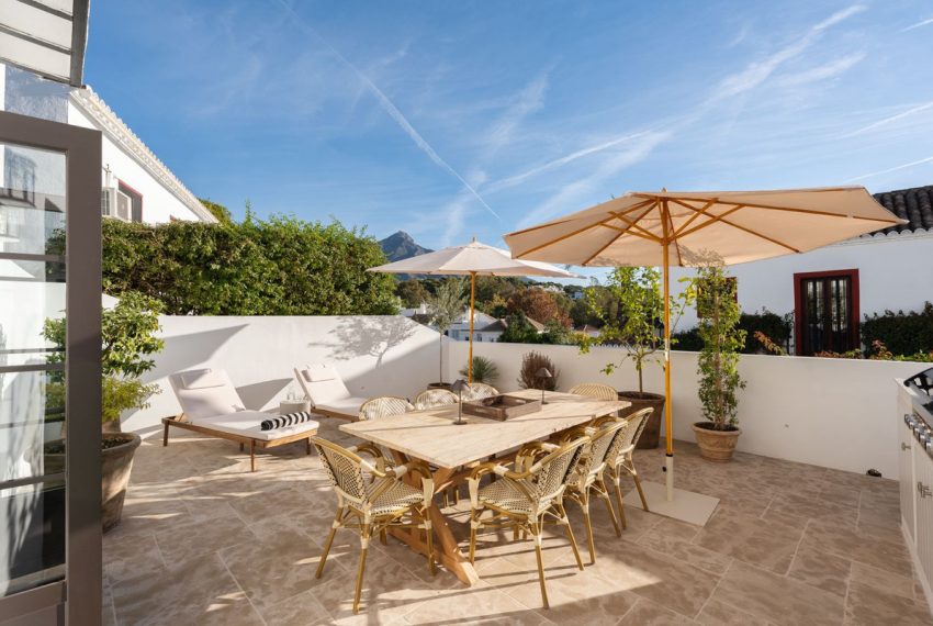 R5225752-House-For-Sale-Nueva-Andalucia-Townhouse-2-Beds-148-Built-4