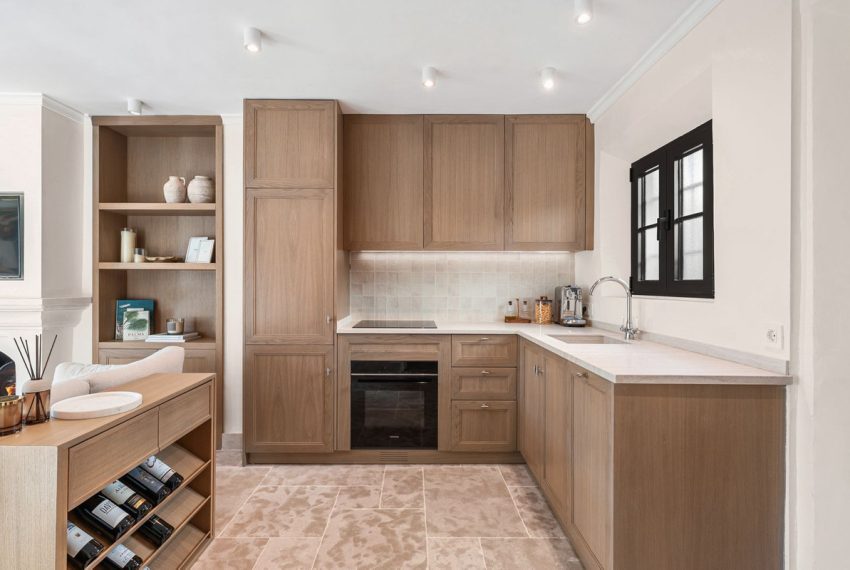 R5225752-House-For-Sale-Nueva-Andalucia-Townhouse-2-Beds-148-Built-8