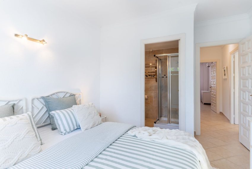 R5237275-Apartment-For-Sale-El-Paraiso-Penthouse-2-Beds-60-Built-15