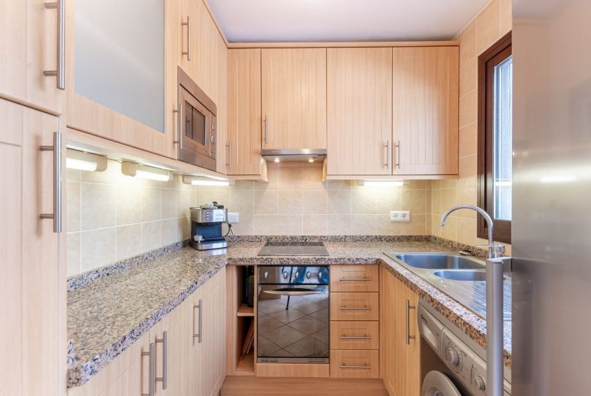 R5237275-Apartment-For-Sale-El-Paraiso-Penthouse-2-Beds-60-Built-9