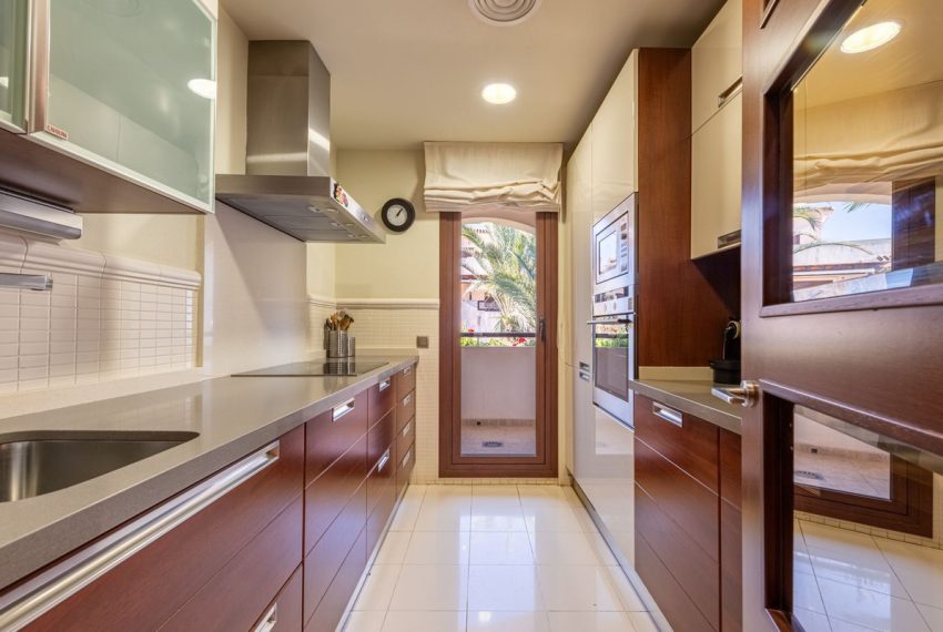 R5250022-Apartment-For-Sale-Nueva-Andalucia-Middle-Floor-Apartment-2-Beds-81-Built-3