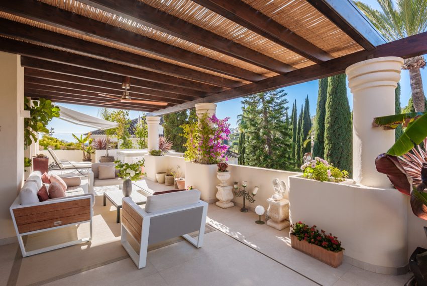 R5253520-Apartment-For-Sale-Nueva-Andalucia-Penthouse-Duplex-3-Beds-407-Built-1