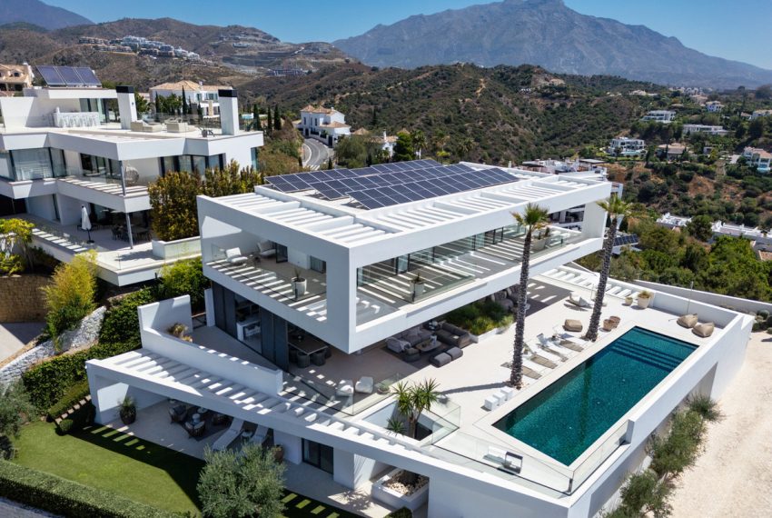 R5253547-House-For-Sale-La-Quinta-Detached-Villa-6-Beds-799-Built-1