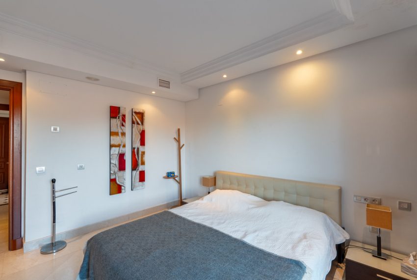 R5255689-Apartment-For-Sale-Estepona-Penthouse-1-Beds-134-Built-13