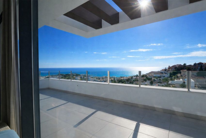 R5257420-Apartment-For-Sale-La-Cala-de-Mijas-Penthouse-2-Beds-73-Built