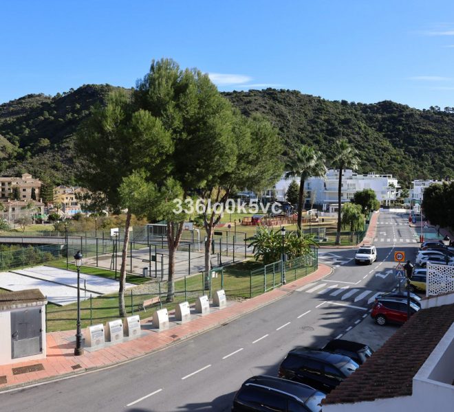 R5258848-Image 1-Penthouse - 2 Beds - 75 Built