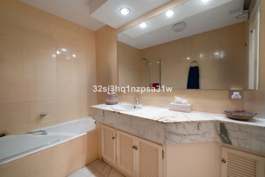 R5259682-Apartment-For-Sale-Guadalmina-Baja-Middle-Floor-Apartment-4-Beds-260-Built-12