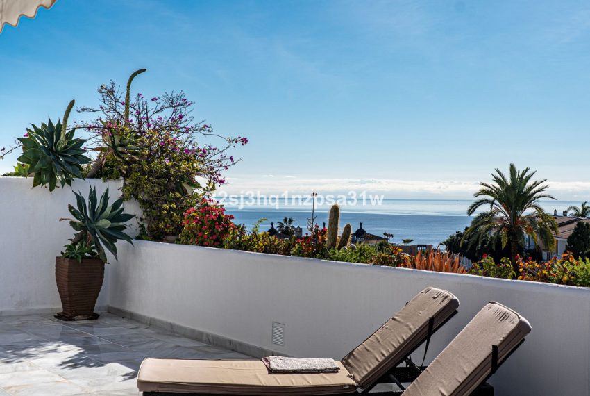 R5259682-Apartment-For-Sale-Guadalmina-Baja-Middle-Floor-Apartment-4-Beds-260-Built