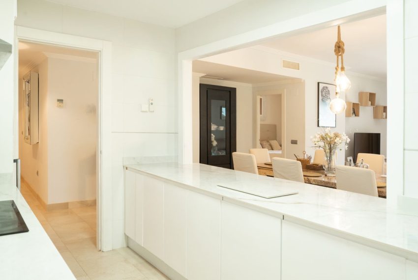 R5261293-Apartment-For-Sale-Benahavis-Ground-Floor-Apartment-3-Beds-128-Built-9