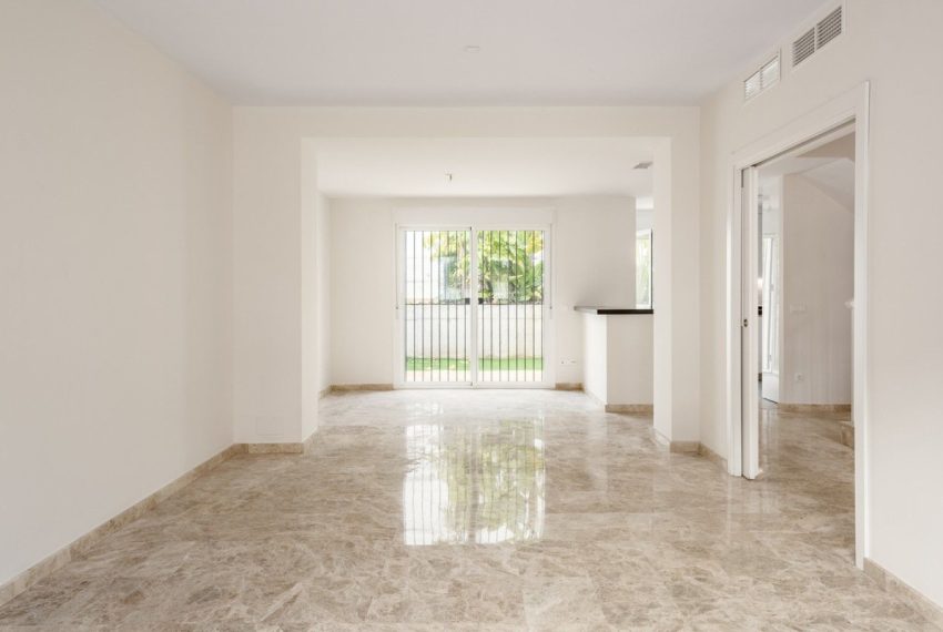 R5264071-House-For-Sale-Nueva-Andalucia-Semi-Detached-House-3-Beds-135-Built-4