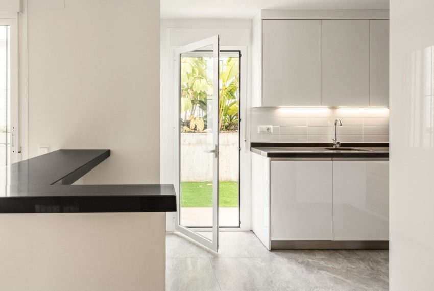 R5264071-House-For-Sale-Nueva-Andalucia-Semi-Detached-House-3-Beds-135-Built-5