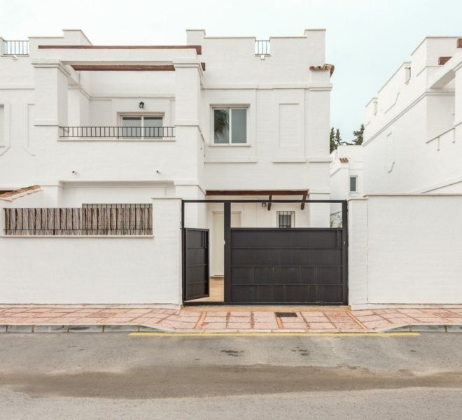 R5264071-Image 1-Semi-Detached House - 3 Beds - 135 Built