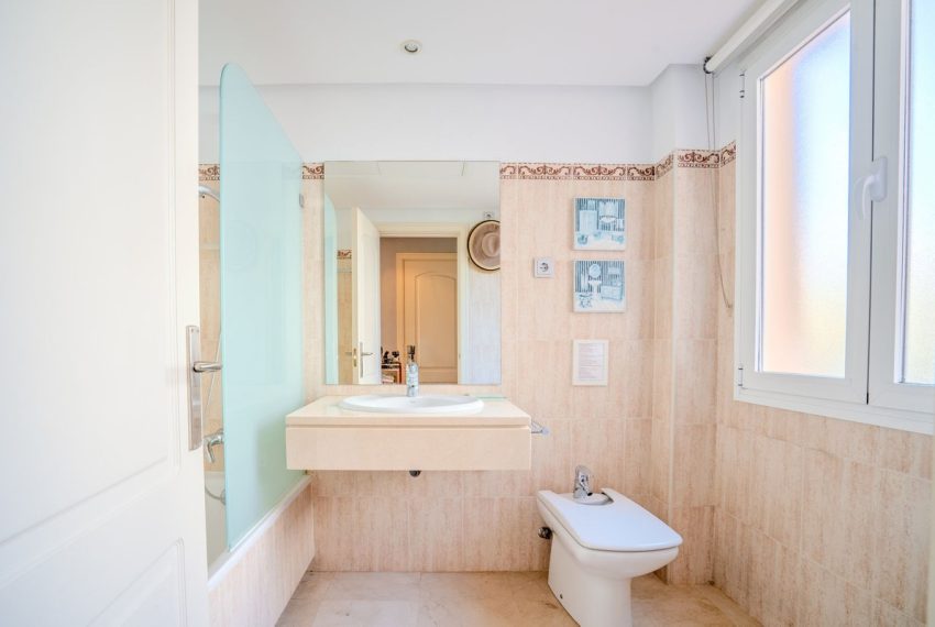 R5264122-Apartment-For-Sale-Marbella-Middle-Floor-Apartment-3-Beds-165-Built-5