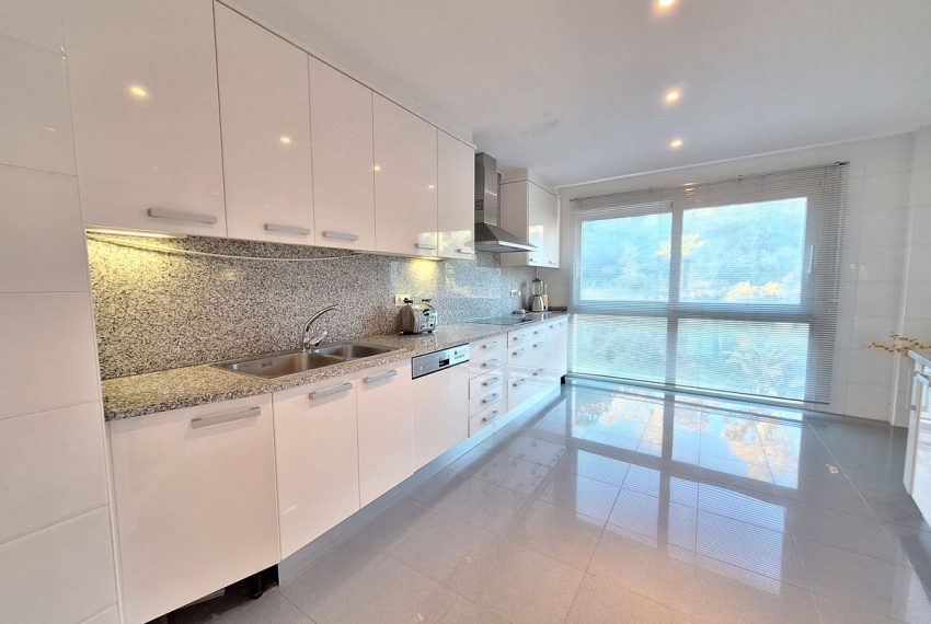 R5264248-Apartment-For-Sale-Nueva-Andalucia-Penthouse-Duplex-3-Beds-229-Built-11