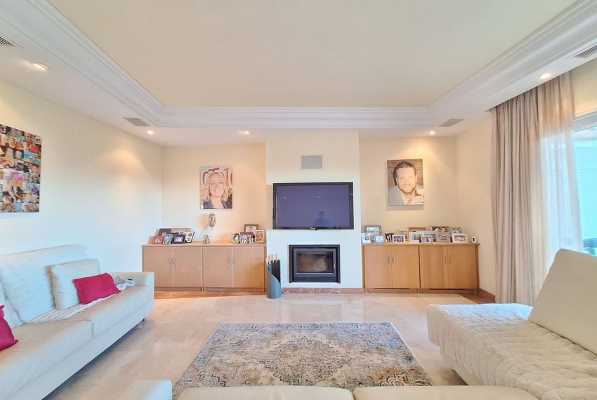 R5264248-Apartment-For-Sale-Nueva-Andalucia-Penthouse-Duplex-3-Beds-229-Built-12