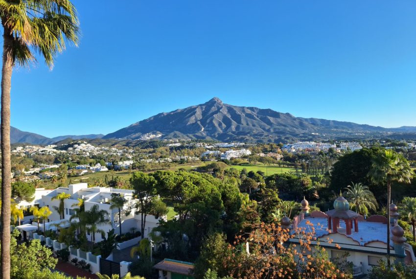 R5264248-Apartment-For-Sale-Nueva-Andalucia-Penthouse-Duplex-3-Beds-229-Built