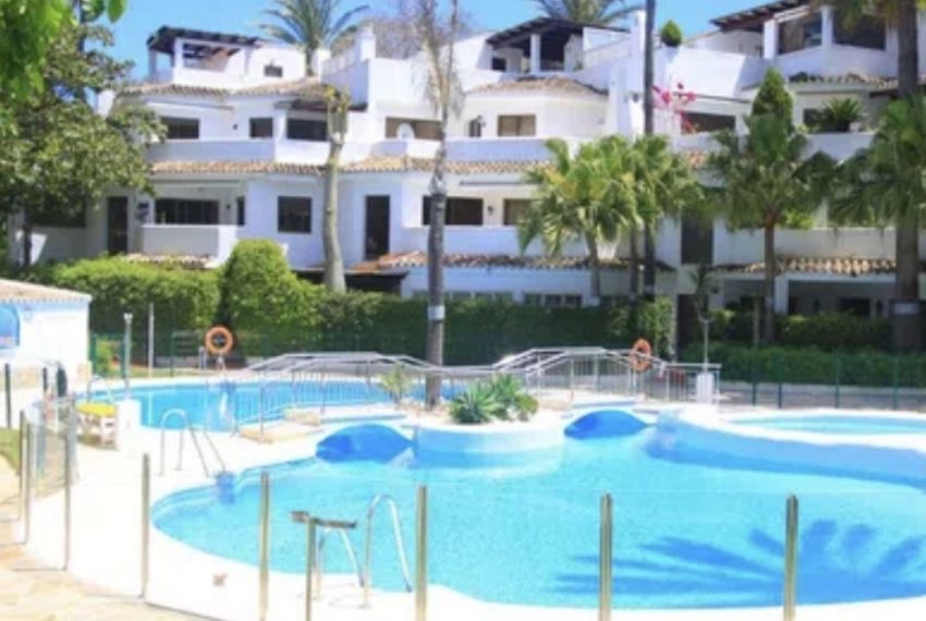 R5264320-Apartment-For-Sale-Marbella-Ground-Floor-Apartment-3-Beds-210-Built-1