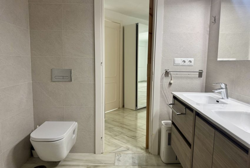 R5264320-Apartment-For-Sale-Marbella-Ground-Floor-Apartment-3-Beds-210-Built-17