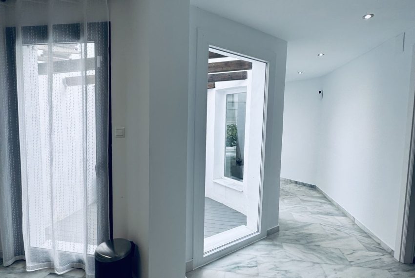 R5264320-Apartment-For-Sale-Marbella-Ground-Floor-Apartment-3-Beds-210-Built-8