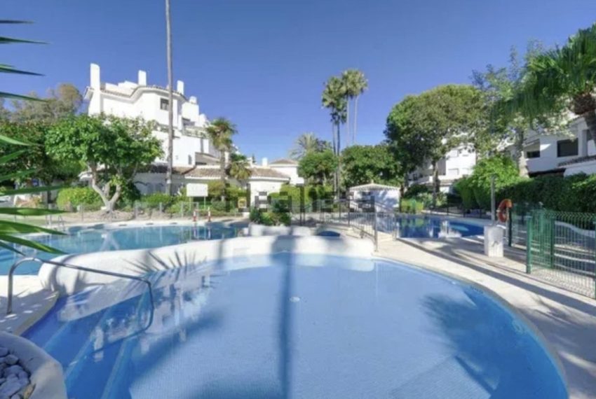 R5264320-Apartment-For-Sale-Marbella-Ground-Floor-Apartment-3-Beds-210-Built