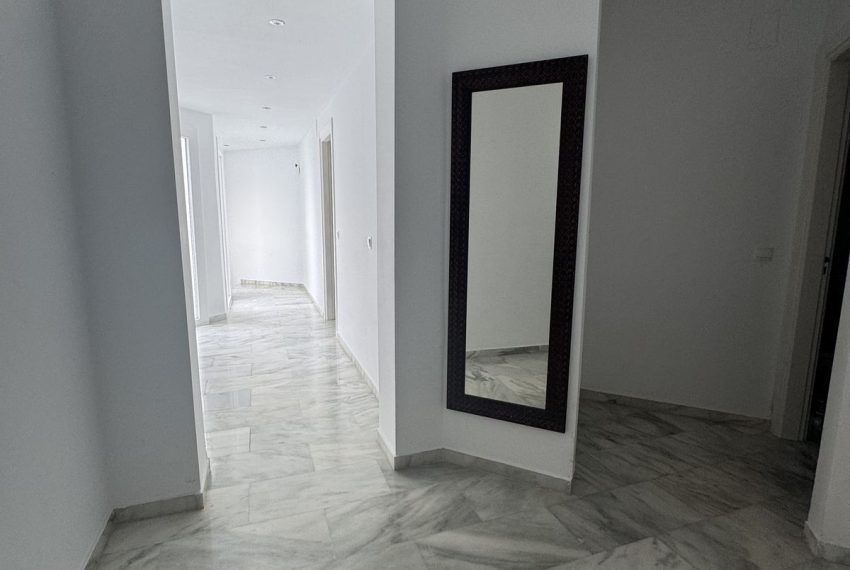 R5264320-Apartment-For-Sale-Marbella-Ground-Floor-Apartment-3-Beds-210-Built-9